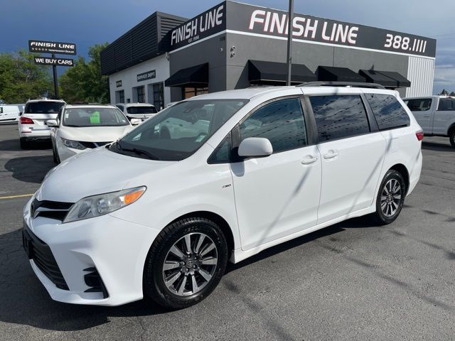 2020 Toyota Sienna LE 7-Passenger AWD