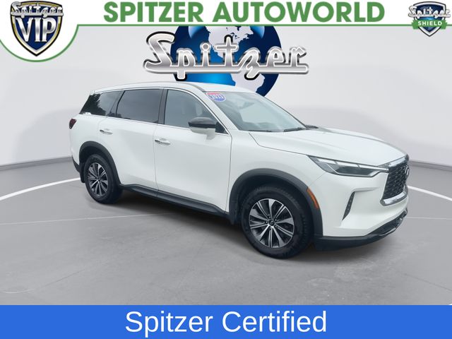 Certified Used 2023 White INFINITI PURE image 2