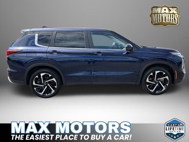 2023 Mitsubishi Outlander SE 12