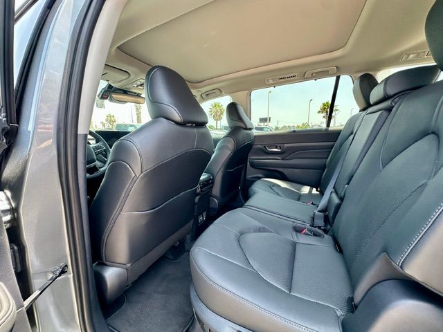 2026 Toyota Grand Highlander Limited - 8