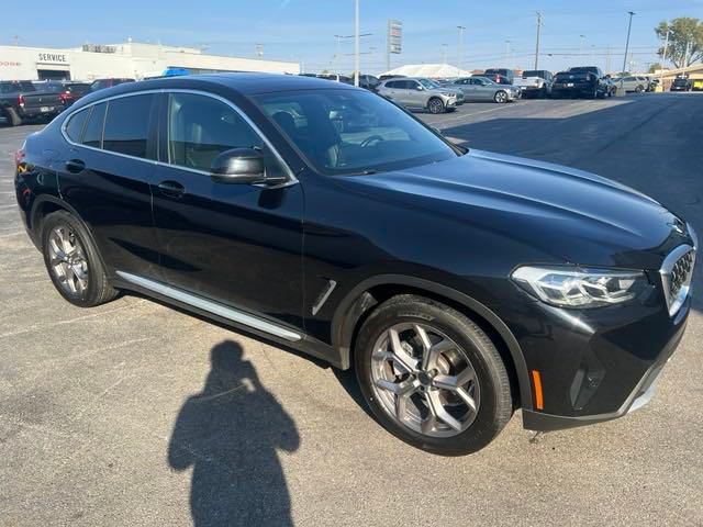 2022 BMW X4 xDrive30i 7