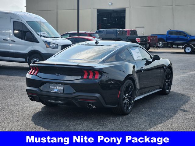2025 Ford Mustang EcoBoost photo