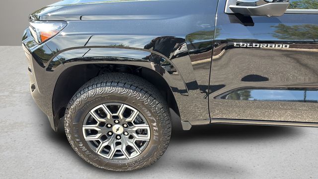 Used 2026 Black Chevrolet Z71 image 36