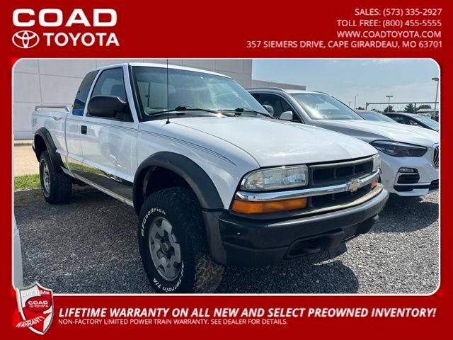 2002 Chevrolet S-10 LS Extended Cab 4WD