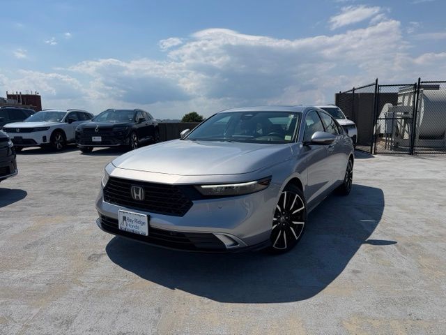 Solar Silver Metallic 2024 Honda Accord Hybrid Sedan Front-Wheel Drive Continuously Variable Transmission