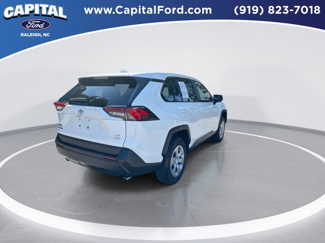 Used 2025 White Toyota LE image 8