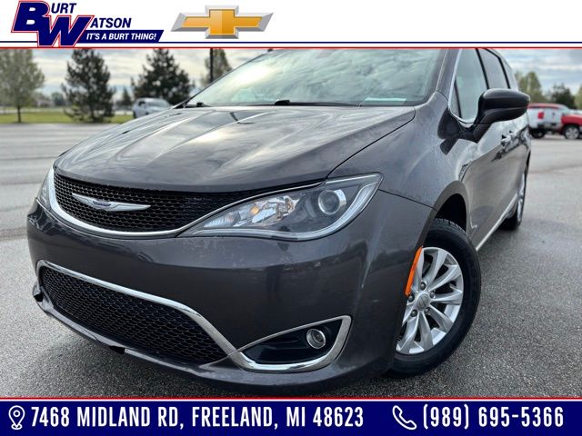 2019 Chrysler Pacifica Touring L photo