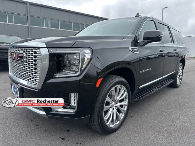  2024 GMC Yukon XL Denali 4WD   
