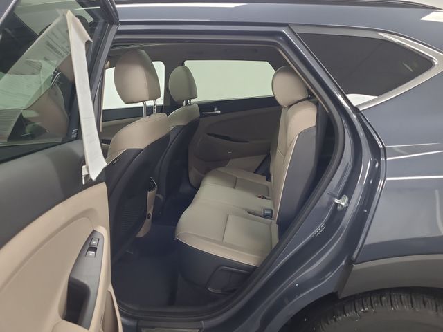 2021 – Hyundai – Tucson