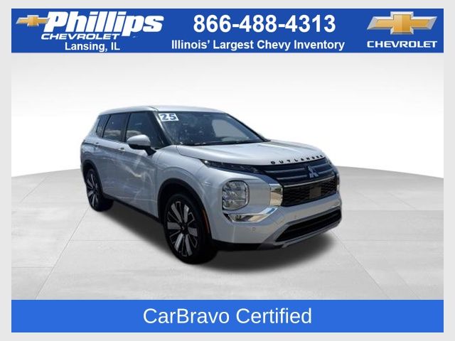 White Diamond 2025 Mitsubishi Outlander SUV / Crossover Front-Wheel Drive Continuously Variable Transmission