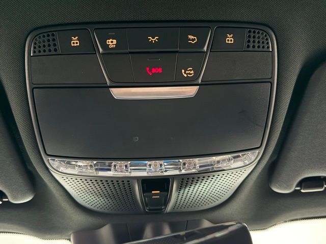 2022 Mercedes-Benz GLC GLC 300 photo