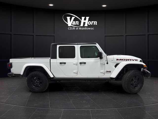 Used 2021 Bright White Clearcoat Jeep Mojave image 2