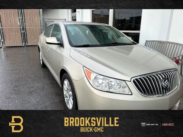 Champagne Silver Metallic 2013 Buick LaCrosse Sedan Front-Wheel Drive 6-Speed Automatic