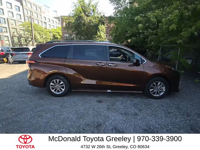 Sunset Bronze Mica 2022 Toyota Sienna Minivan All-Wheel Drive Continuously Variable Transmission