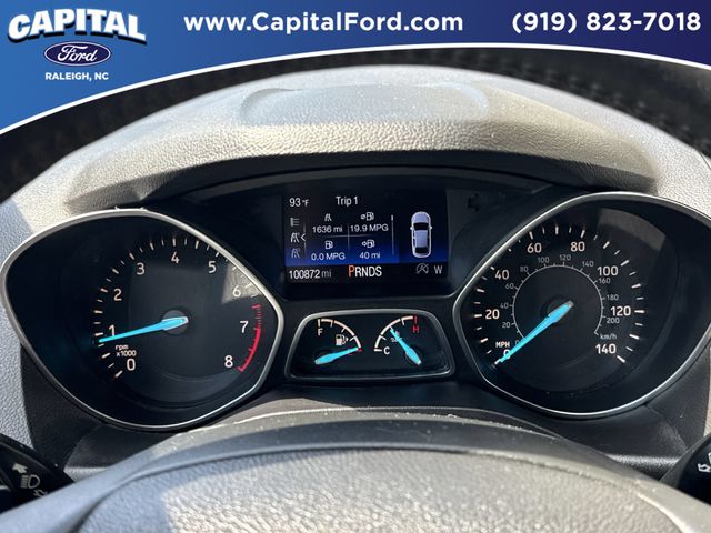 Used 2017 Red Ford SE image 26