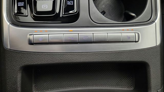 2025 Kia Carnival EX White at Shottenkirk Kia Fort Bend