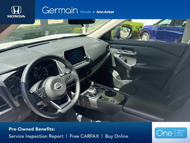 Used 2024 Glacier White Nissan S image 15