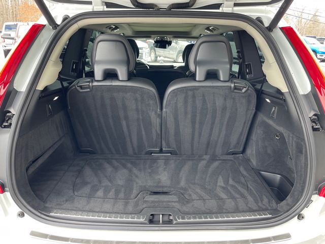 2018 Volvo XC90 T6 Inscription - Crystal White exterior view 13