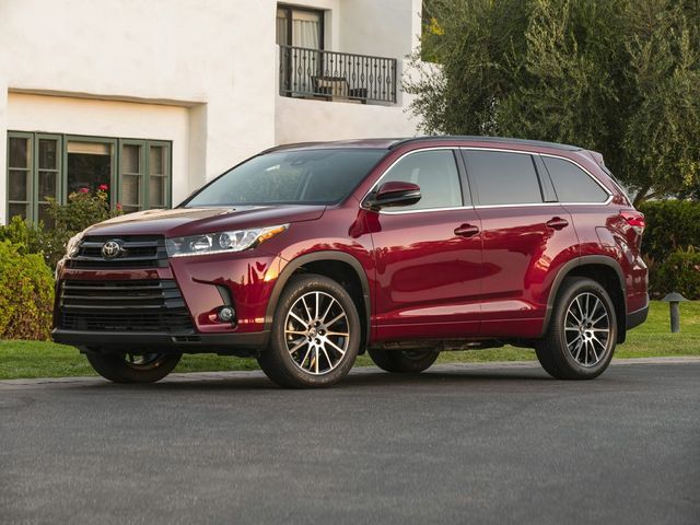 Shoreline Mist 2017 Toyota Highlander XLE AWD SUV / Crossover All-Wheel Drive 8-Speed Automatic