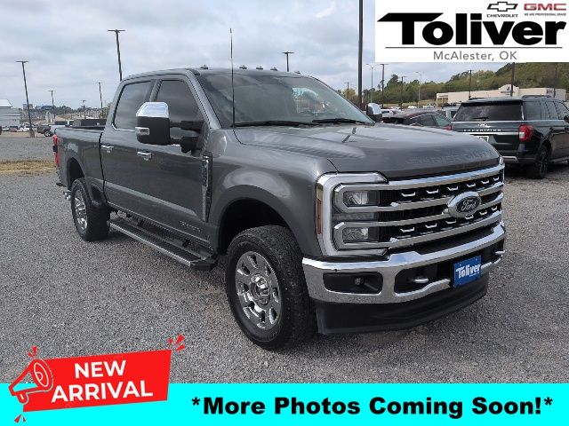 Gray Metallic 2024 Ford F-350 Super Duty Lariat Crew Cab 4WD Pickup Truck Four-Wheel Drive Automatic
