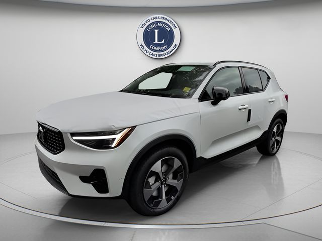 Crystal White 2026 Volvo XC40 SUV / Crossover All-Wheel Drive Automatic