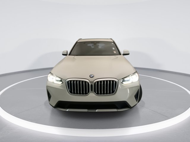 Used 2024 White BMW sDrive30i image 7
