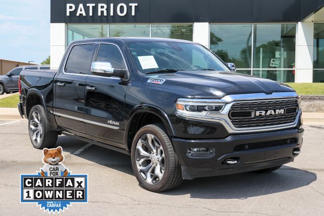 Diamond Black Crystal Pearlcoat 2020 RAM 1500 Limited Crew Cab RWD Pickup Truck 4X2 8-Speed Automatic