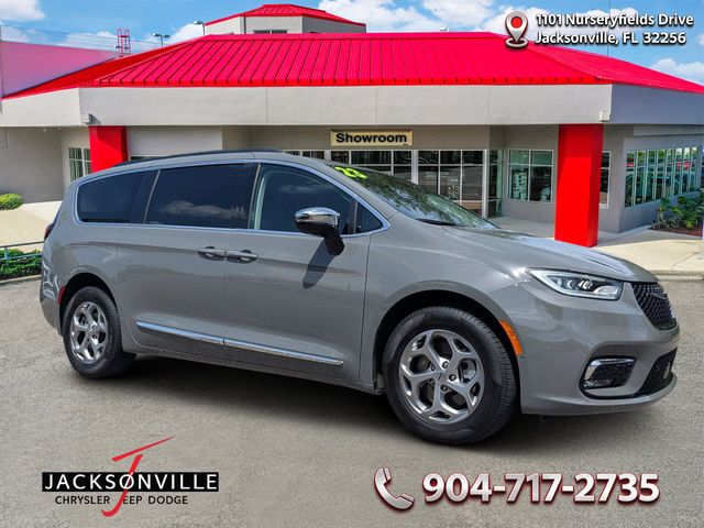 Gray Clearcoat 2023 Chrysler Pacifica Minivan All-Wheel Drive 9-Speed Automatic