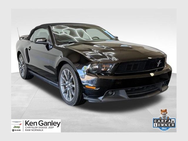 Black 2012 Ford Mustang GT Premium Convertible RWD Convertible Rear-Wheel Drive 6-Speed Automatic