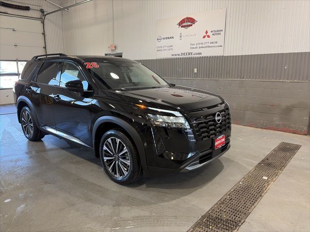 2026 Nissan Pathfinder Platinum 4WD