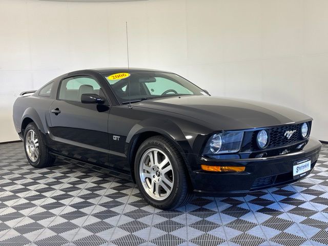 Used 2006 Ford Mustang Coupe