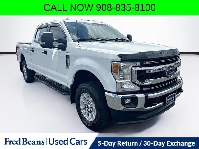 Oxford White 2022 Ford F-250 Super Duty XLT Crew Cab 4WD Pickup Truck Four-Wheel Drive 6-Speed Automatic
