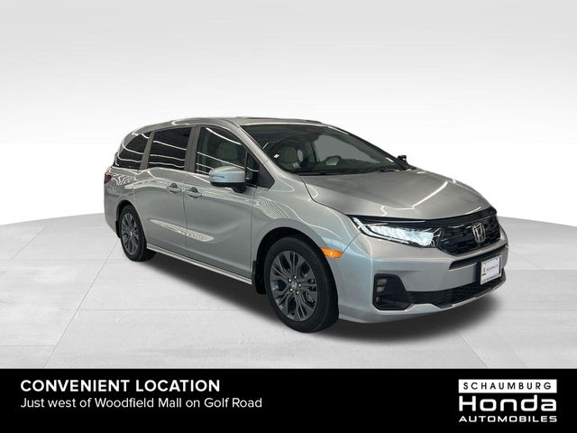 2025 Honda Odyssey Touring 3