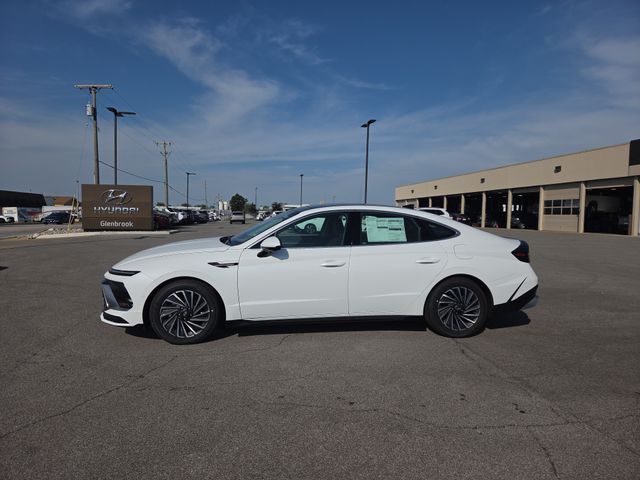 Serenity White 2026 Hyundai Sonata Hybrid Sedan Front-Wheel Drive 6-Speed Automatic