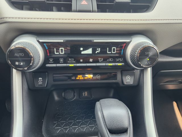 2023 Toyota RAV4 XLE Silver at Community Honda