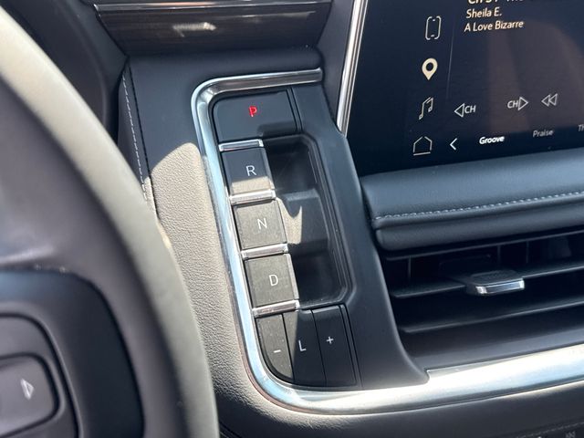 Used 2023 White GMC SLE image 14