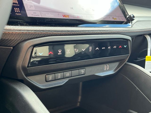 New 2026 Jeep Cherokee Limited For Sale in Highland, IN