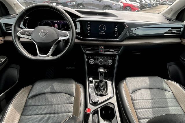 Used 2022 Volkswagen Taos 1.5T SEL 4D Sport Utility