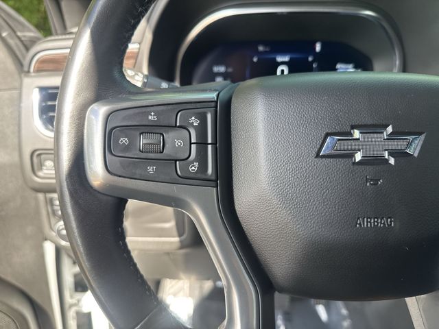 Used 2023 White Chevrolet Z71 image 19