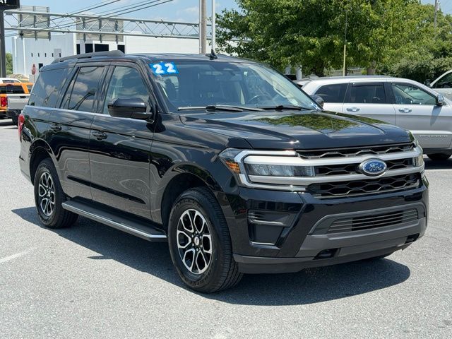 Black Metallic 2022 Ford Expedition SUV / Crossover Four-Wheel Drive Automatic