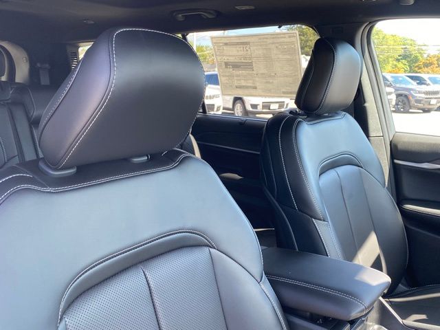 new 2025 Jeep Grand Cherokee L car, priced at $42,121