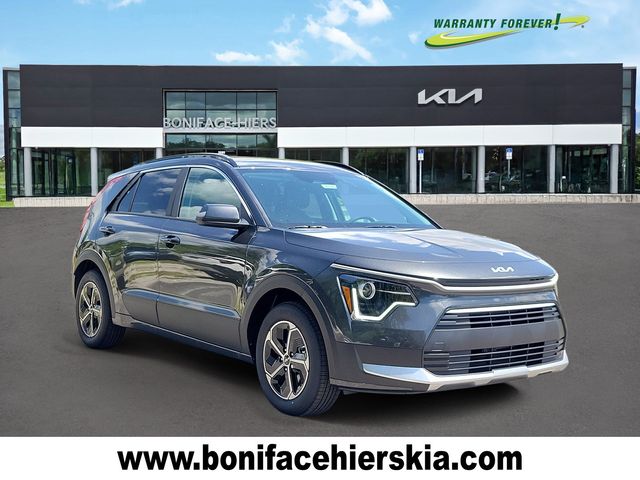 Gray 2026 Kia Niro SUV / Crossover Front-Wheel Drive 6-Speed Dual Clutch