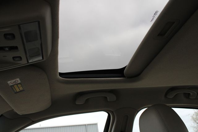 Used 2003 Silver Lincoln Signature image 3