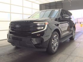 Black Metallic 2025 Ford Expedition SUV / Crossover Four-Wheel Drive Automatic