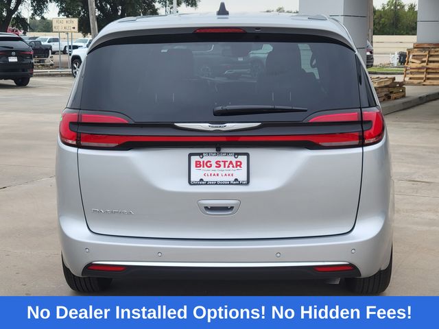 2026 Chrysler Pacifica Select - 4