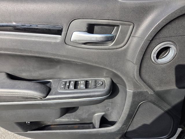 Used 2018 Black Chrysler S image 30