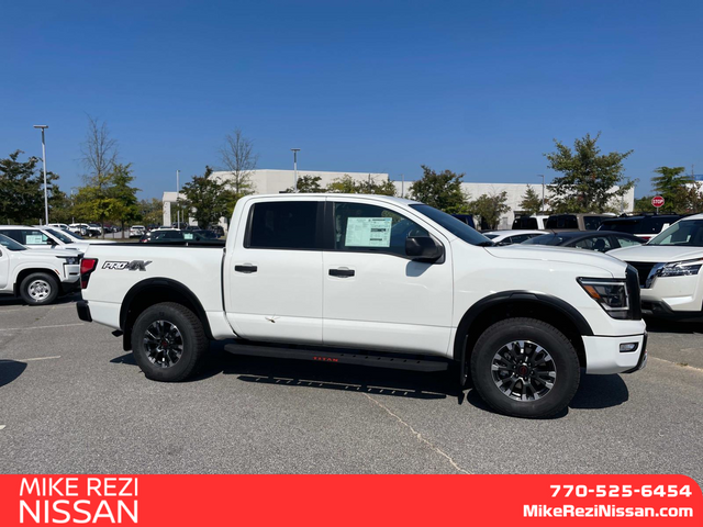 2024 Nissan Titan PRO-4X 2