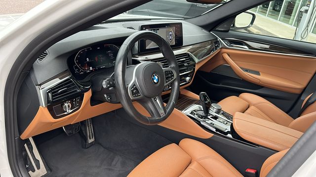 2021 BMW 5 Series 530i 14