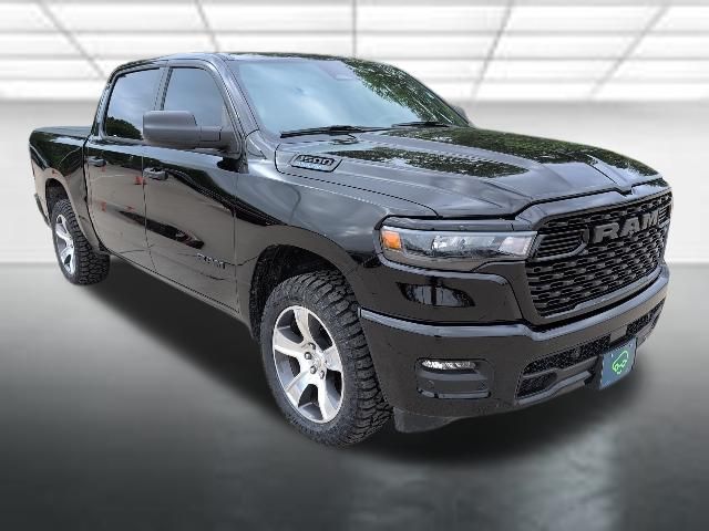 Diamond Black Crystal Pearlcoat 2025 RAM 1500 Tradesman Crew Cab 4WD Pickup Truck Four-Wheel Drive 8-Speed Automatic