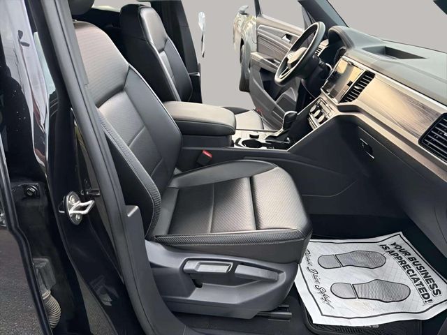 VolkswagenAtlas Cross Sport19